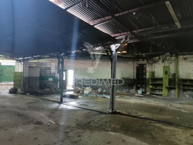 Armazém para Venda em Alcanhões Foto 9