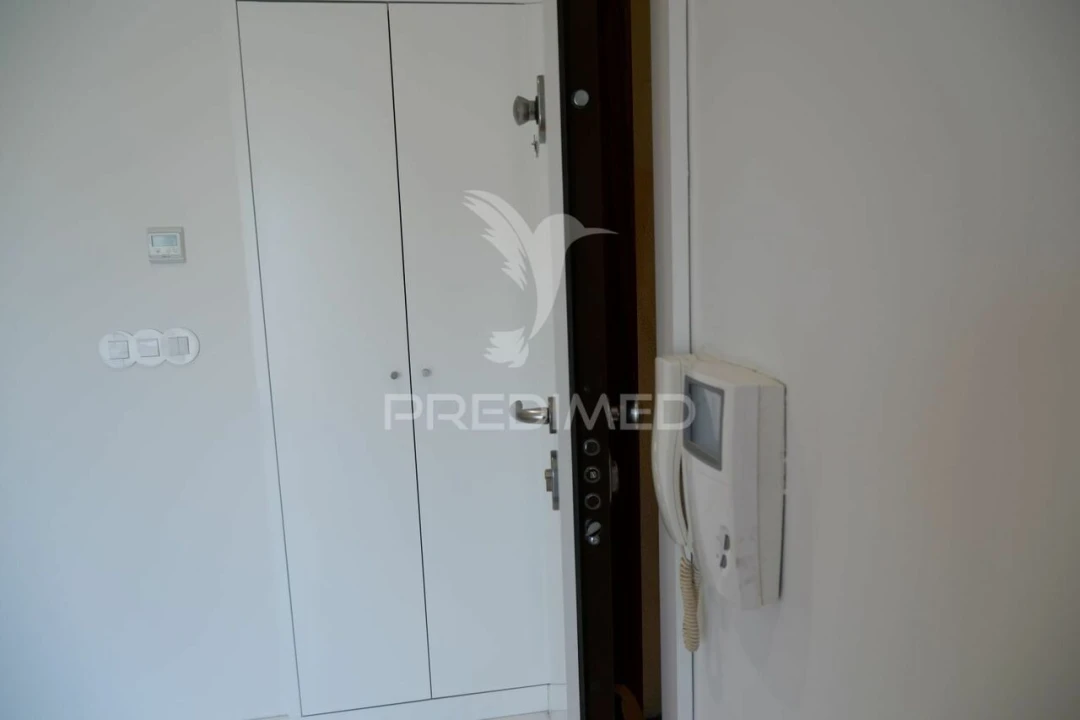 Apartamento T0 para Venda em Cedofeita, Santo Ildefonso, Sé, Miragaia, São Nicolau e Vitória Foto 13
