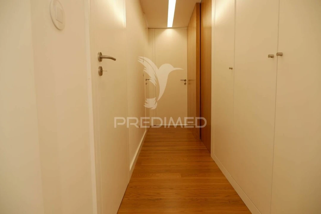 Apartamento T0 para Venda em Cedofeita, Santo Ildefonso, Sé, Miragaia, São Nicolau e Vitória Foto 7