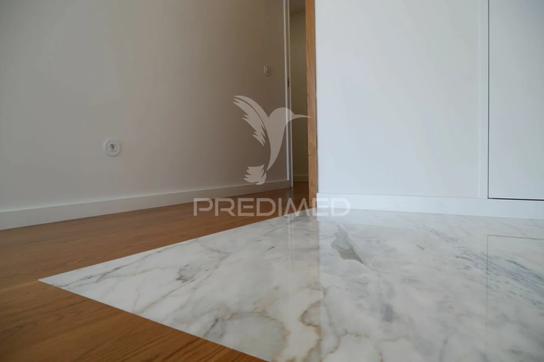 Apartamento T0 para Venda em Cedofeita, Santo Ildefonso, Sé, Miragaia, São Nicolau e Vitória Foto 2