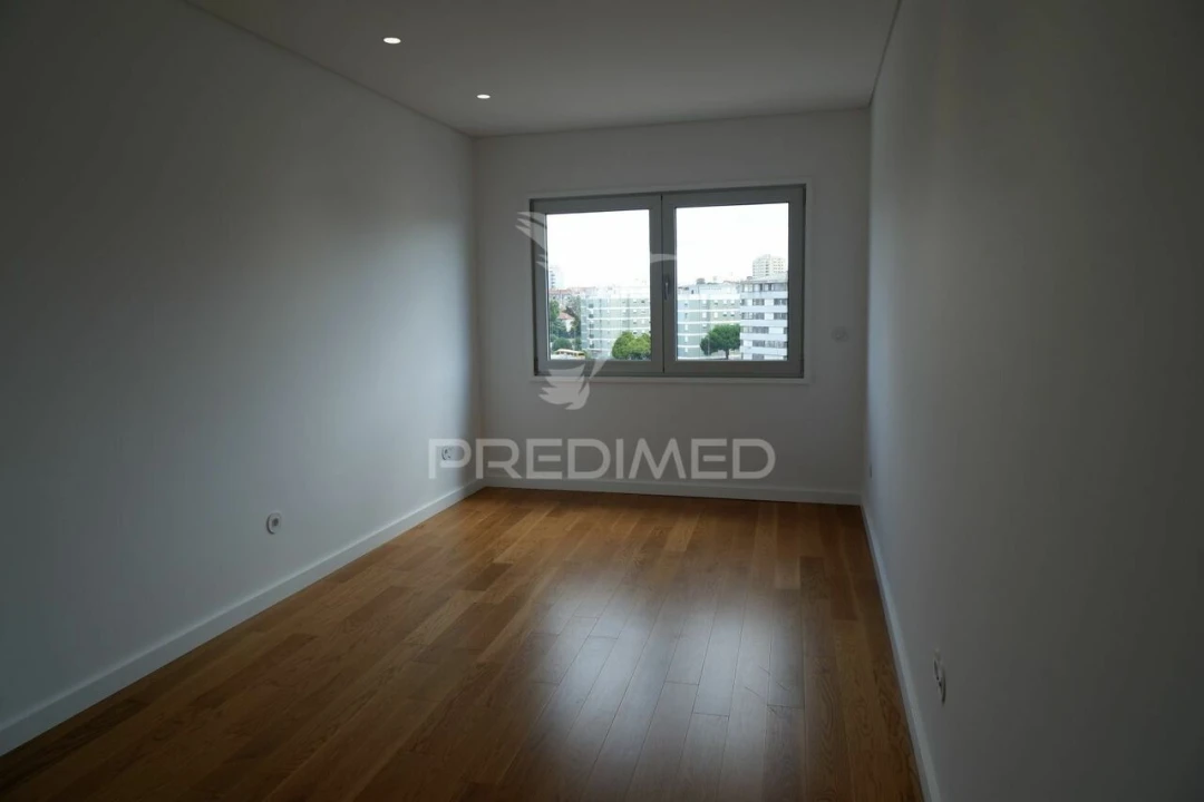 Apartamento T0 para Venda em Cedofeita, Santo Ildefonso, Sé, Miragaia, São Nicolau e Vitória Foto 8