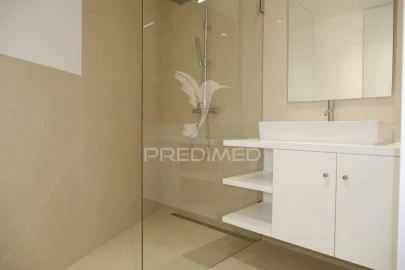 Apartamento T0 para Venda em Cedofeita, Santo Ildefonso, Sé, Miragaia, São Nicolau e Vitória
