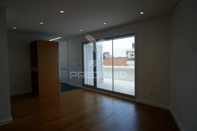 Apartamento T0 para Venda em Cedofeita, Santo Ildefonso, Sé, Miragaia, São Nicolau e Vitória