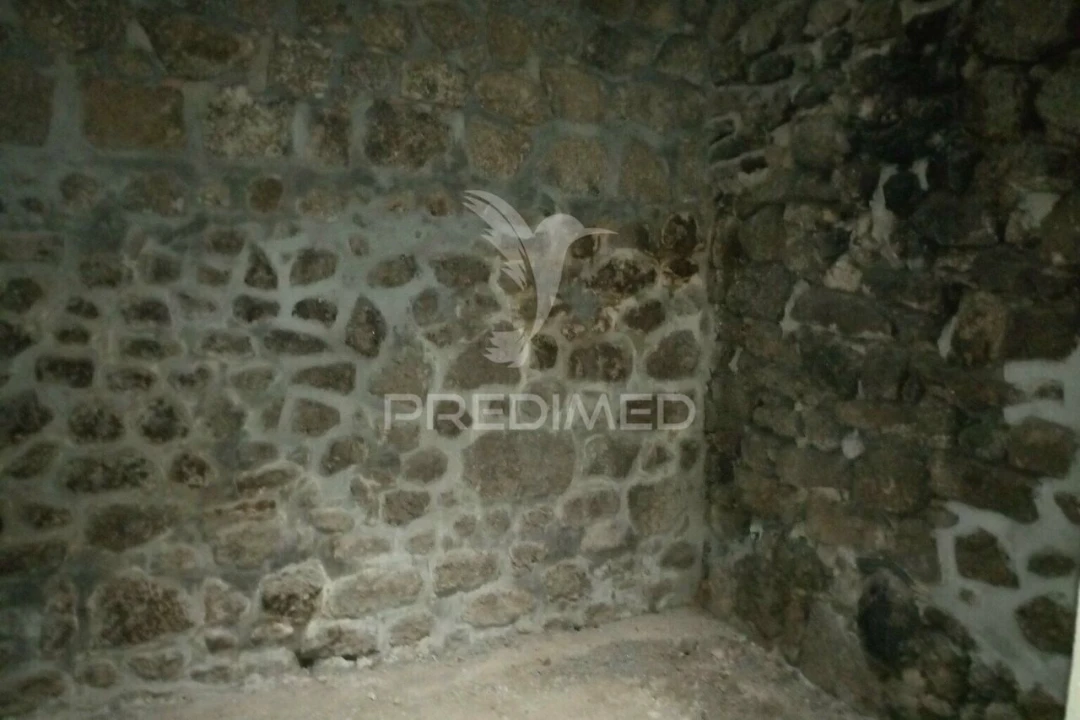 Moradia T2 para Venda em Algodres Foto 14