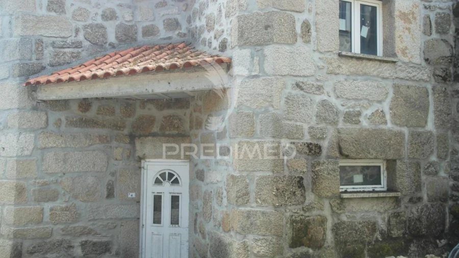 Moradia T2 para Venda em Algodres