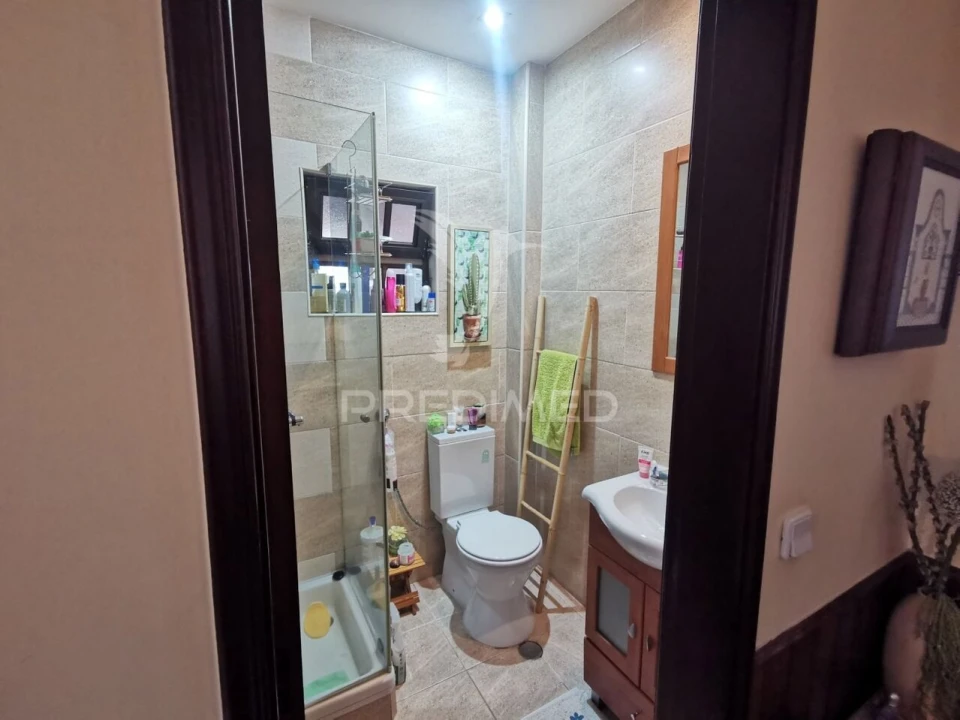 Moradia T4 para Venda em Nossa Sra de Fatima Foto 12