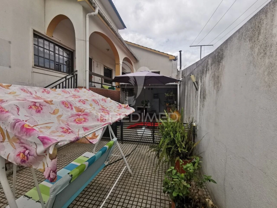 Moradia T4 para Venda em Nossa Sra de Fatima Foto 3