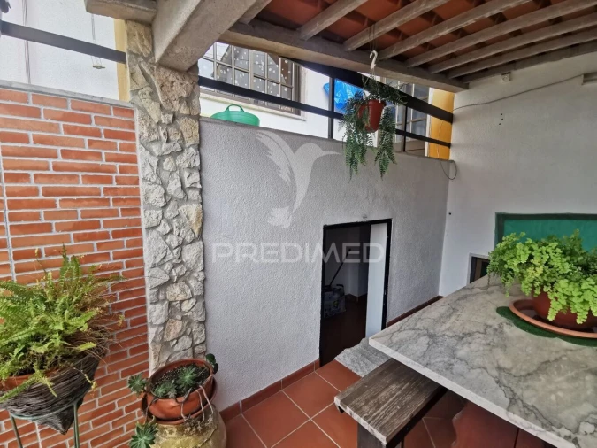 Moradia T4 para Venda em Nossa Sra de Fatima Foto 2