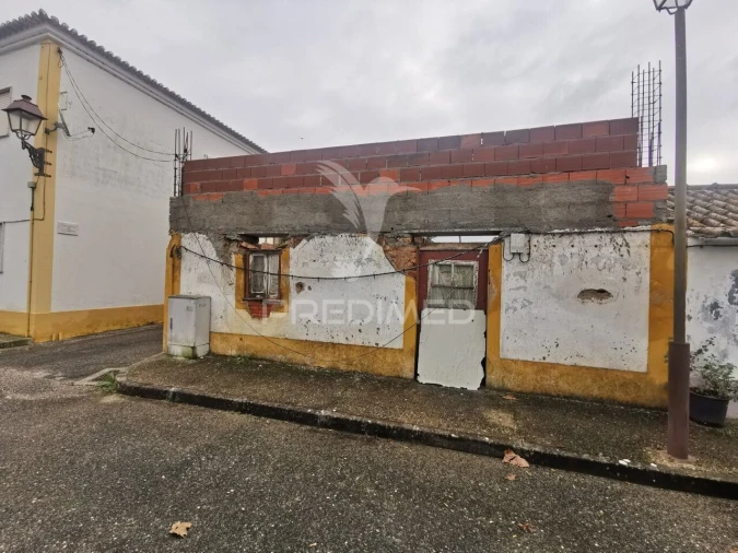 Moradia T2 para Venda em Golegã Foto 5