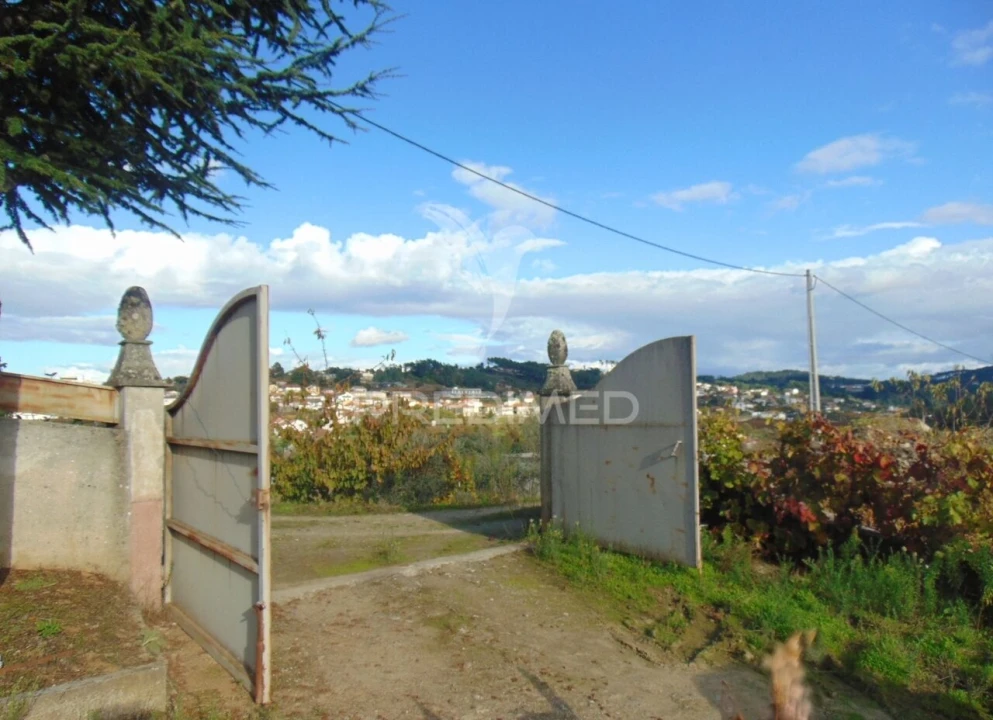 Quinta T0 para Venda em Abaças Foto 2