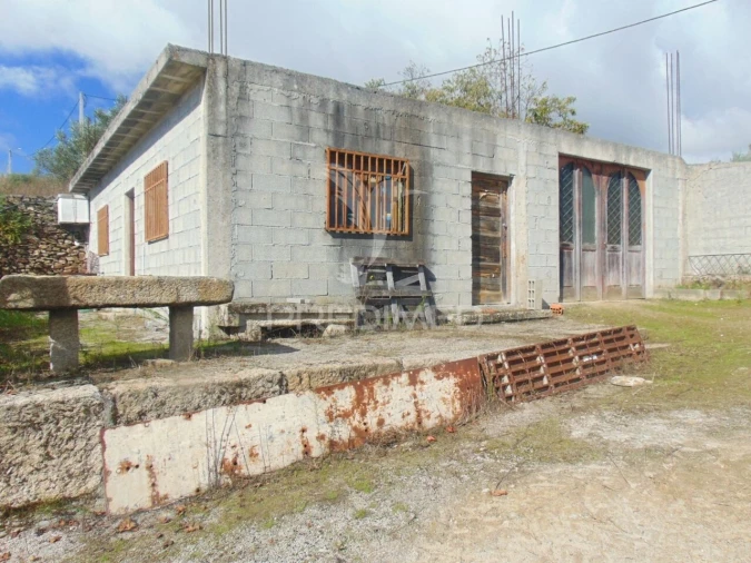 Quinta T0 para Venda em Abaças Foto 3