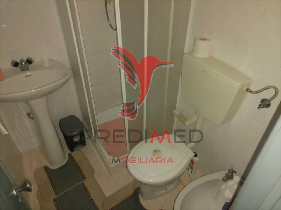 Moradia T2 para Venda em Alagoa Foto 8