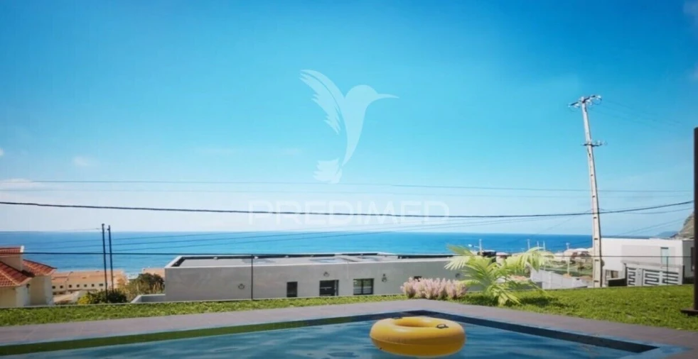 Moradia T4 para Venda em Paul do Mar Foto 8