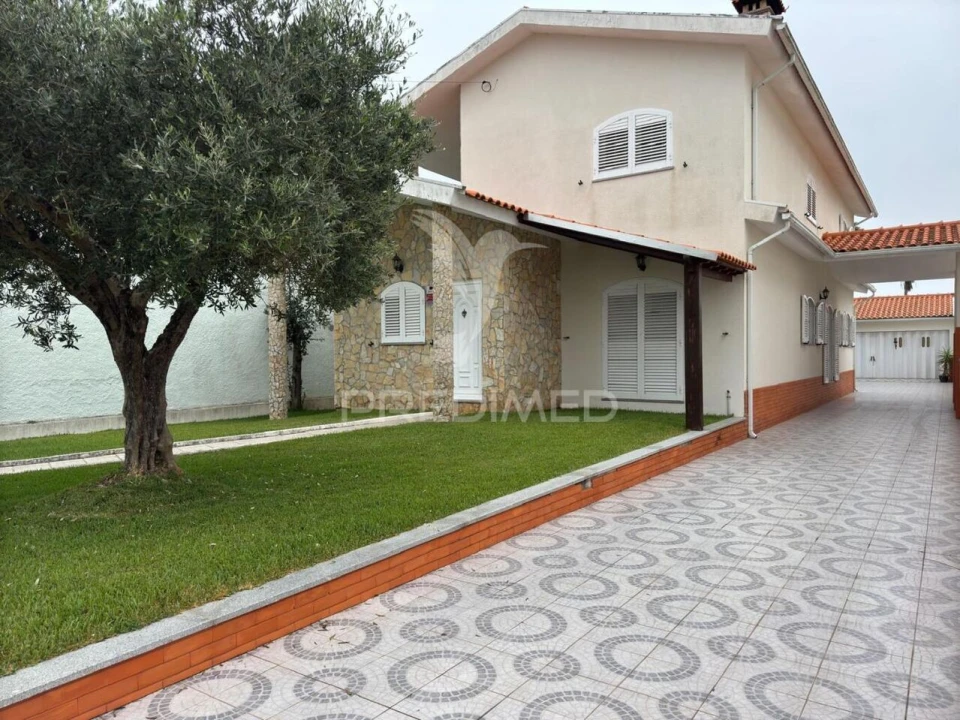 Moradia T4 para Venda em São Bernardo Foto 35