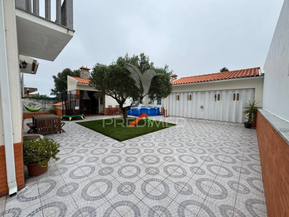 Moradia T4 para Venda em São Bernardo Foto 38