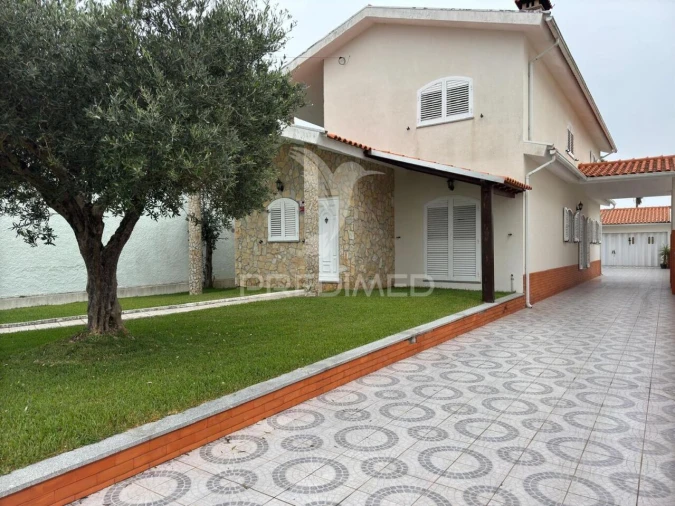 Moradia T4 para Venda em São Bernardo Foto 35