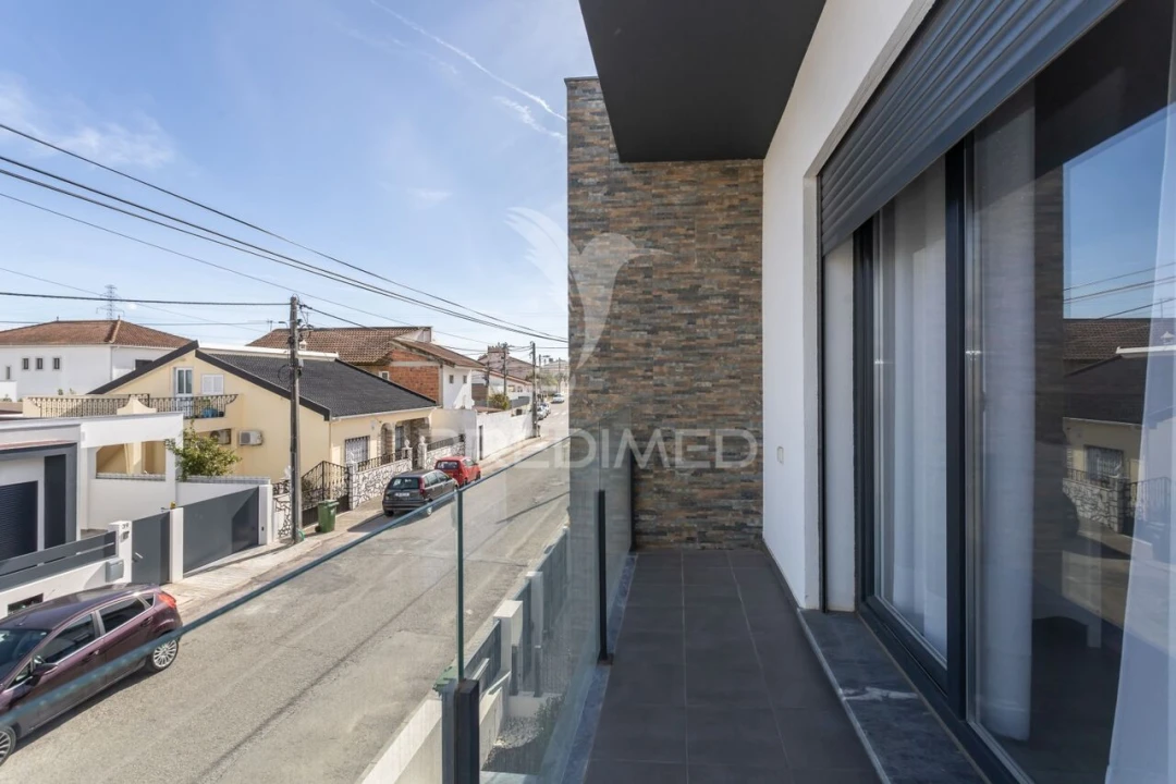 Moradia T3 para Venda em Fernao Ferro Foto 29