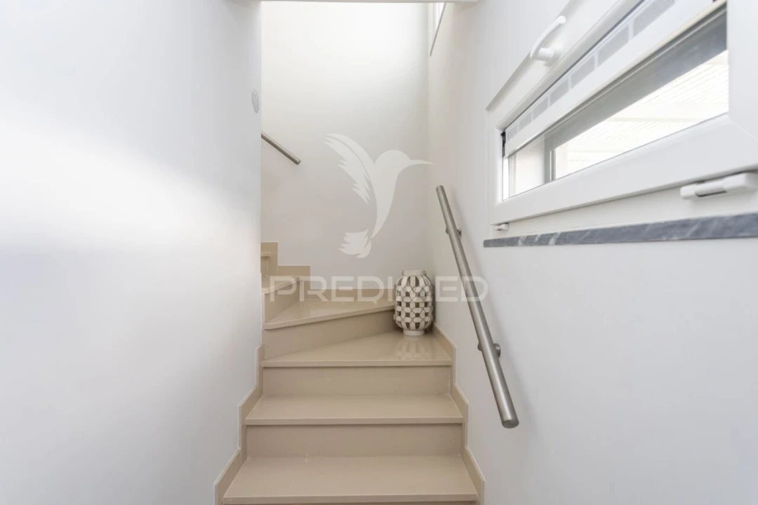Moradia T3 para Venda em Fernao Ferro Foto 17