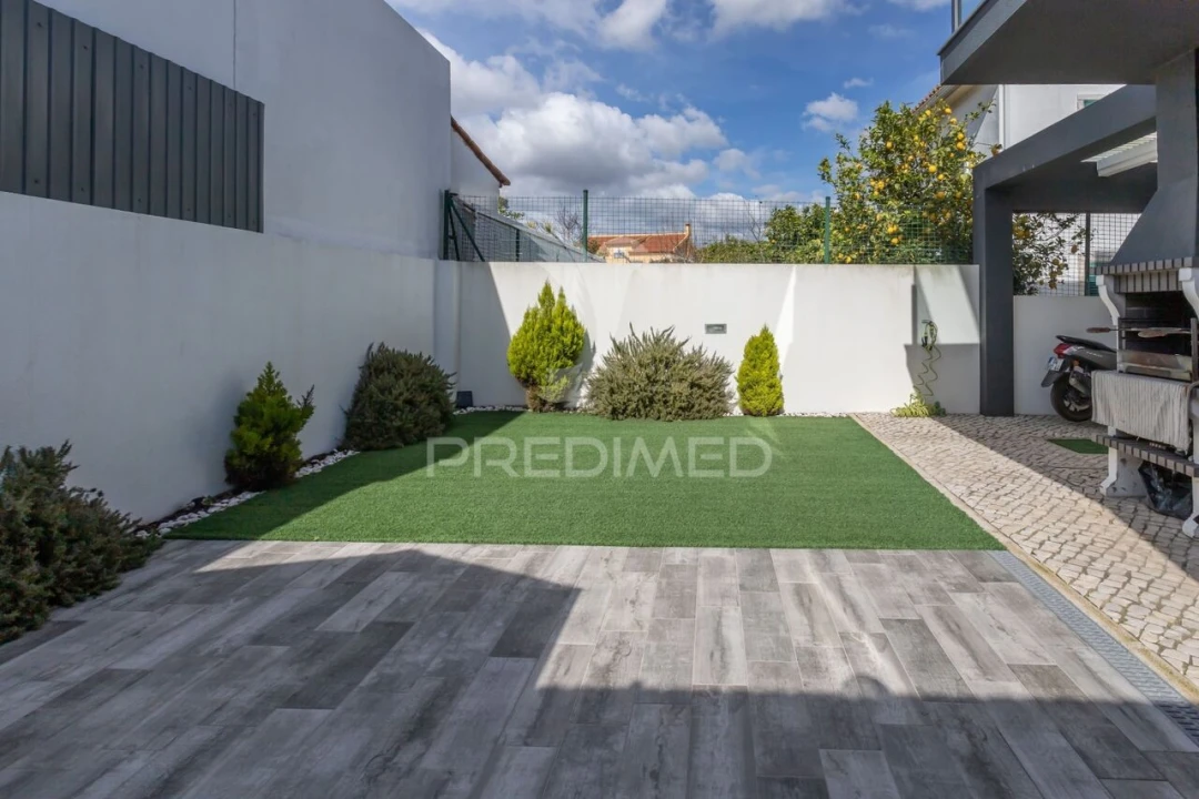 Moradia T3 para Venda em Fernao Ferro Foto 8