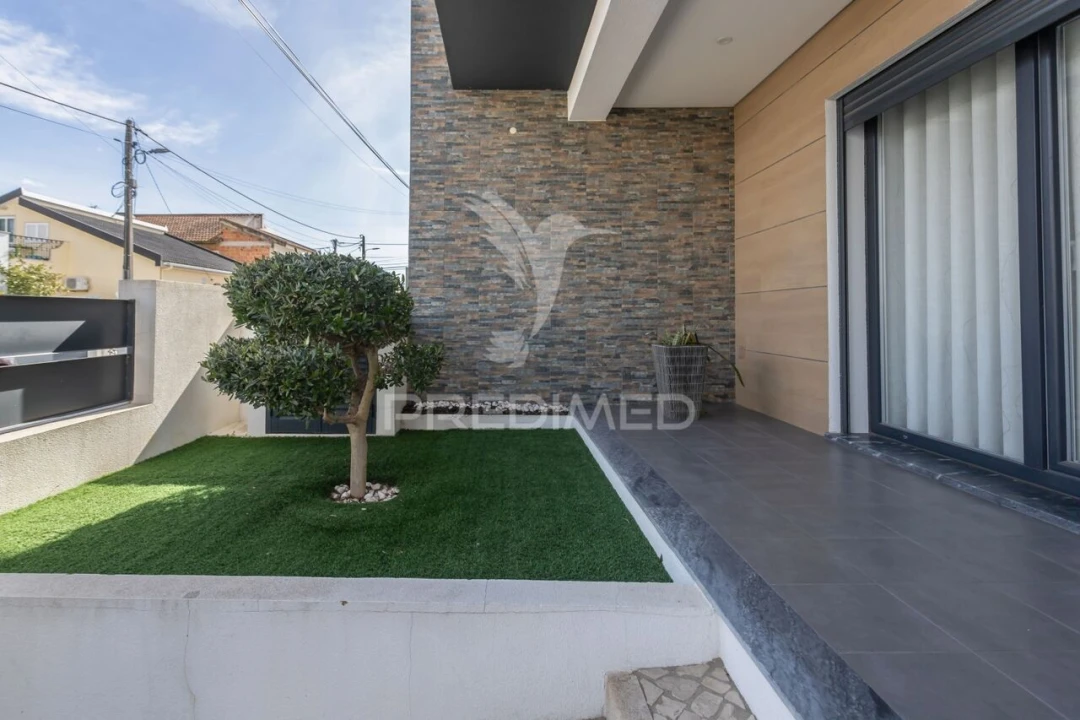 Moradia T3 para Venda em Fernao Ferro Foto 2