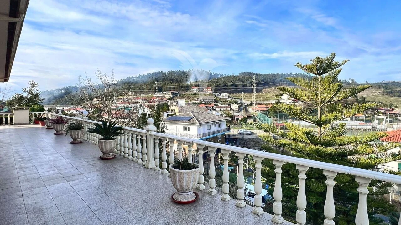 Moradia T5 para Venda em Arões (São Romão) Foto 10