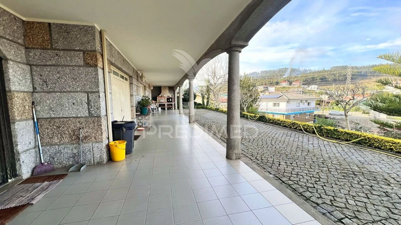 Moradia T5 para Venda em Arões (São Romão) Foto 8