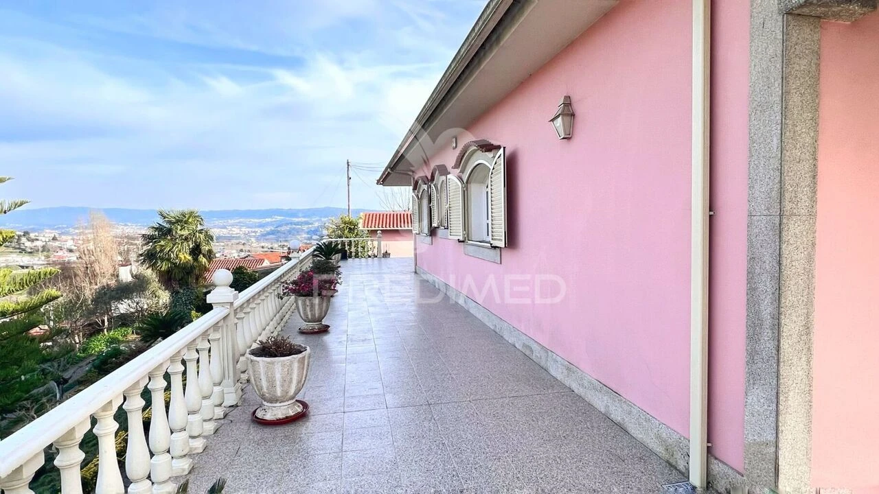 Moradia T5 para Venda em Arões (São Romão) Foto 7