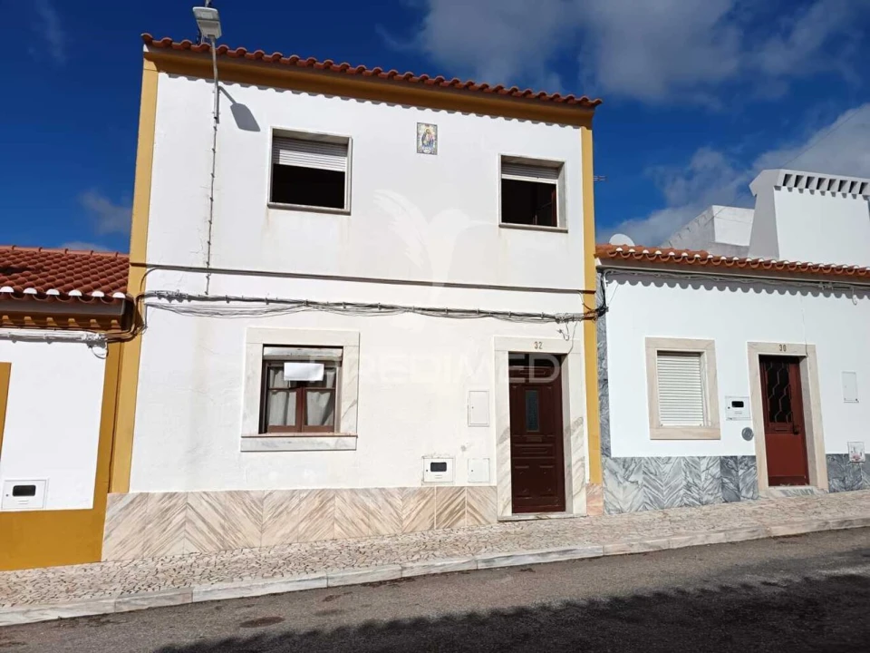 Moradia T3 para Venda em Ciladas Foto 1