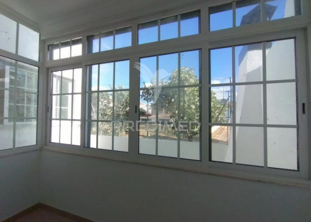 Moradia T6 para Venda em Carcavelos e Parede Foto 19