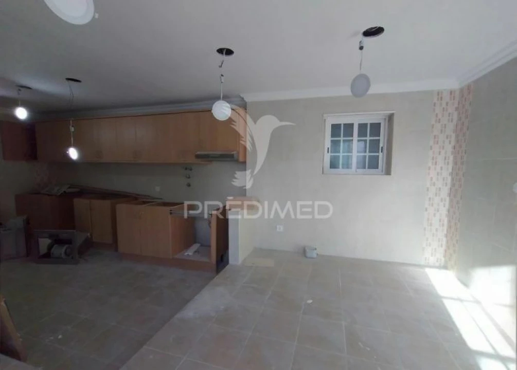 Moradia T6 para Venda em Carcavelos e Parede Foto 10