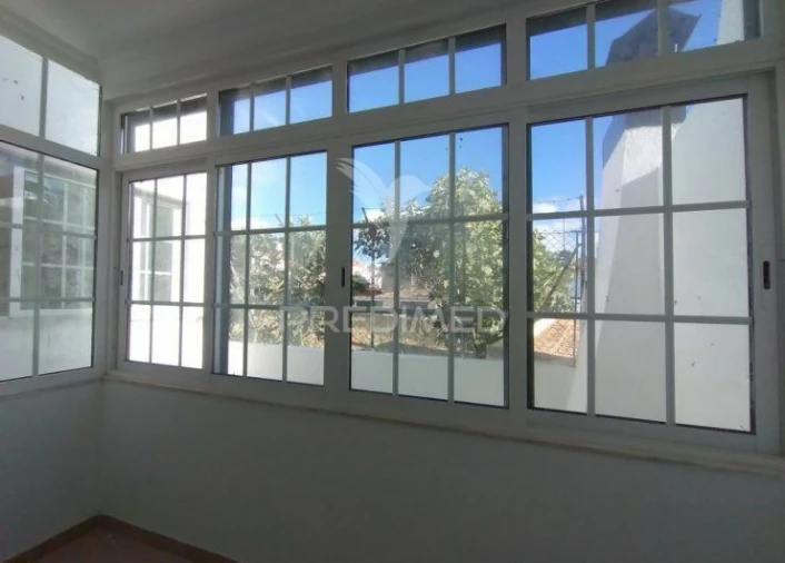 Moradia T6 para Venda em Carcavelos e Parede Foto 19