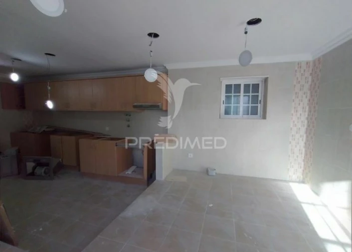 Moradia T6 para Venda em Carcavelos e Parede Foto 10