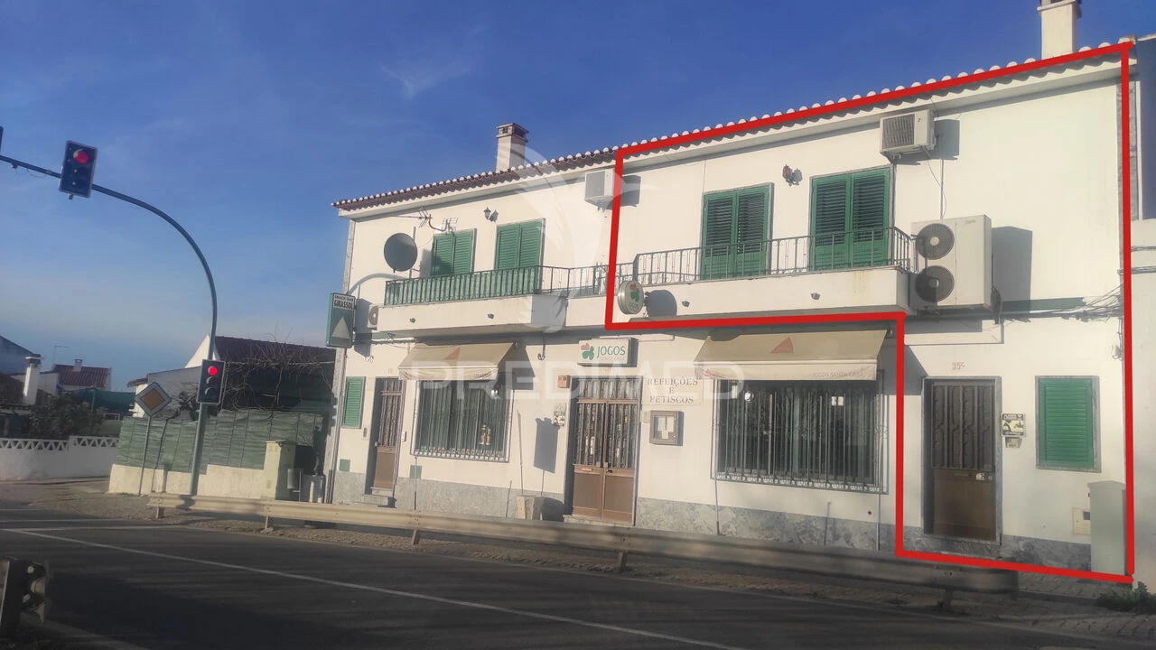 Apartamento T3 para Venda em Beringel Foto 1