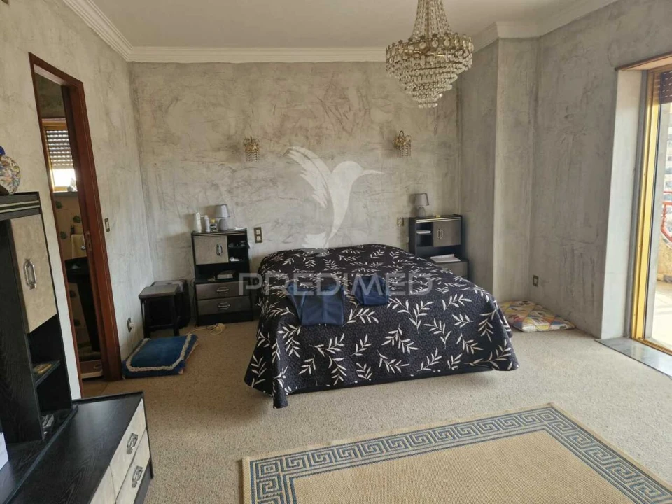 Moradia T6 para Venda em Nossa Senhora das Misericordias Foto 11