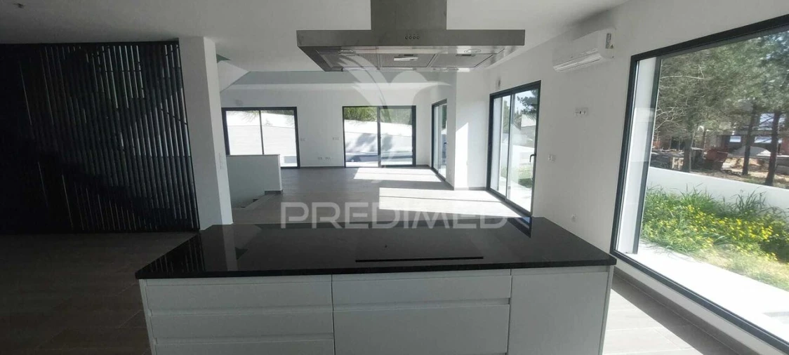 Moradia T4 para Venda em Aljezur Foto 6