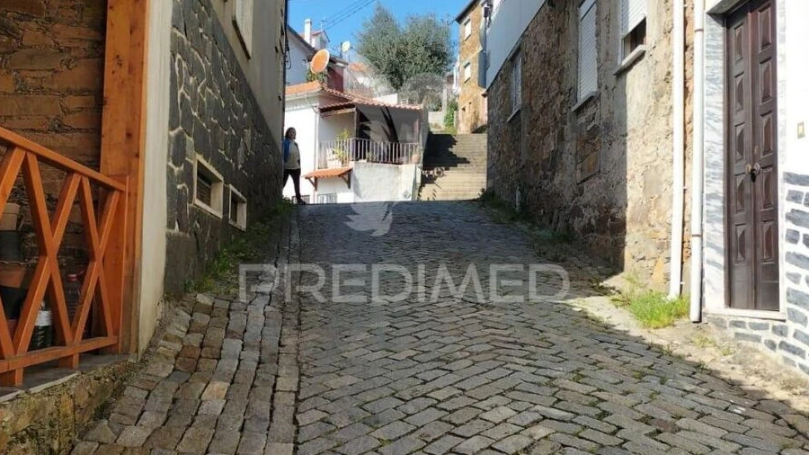 Moradia T9 para Venda em Aldeia de São Francisco de Assis