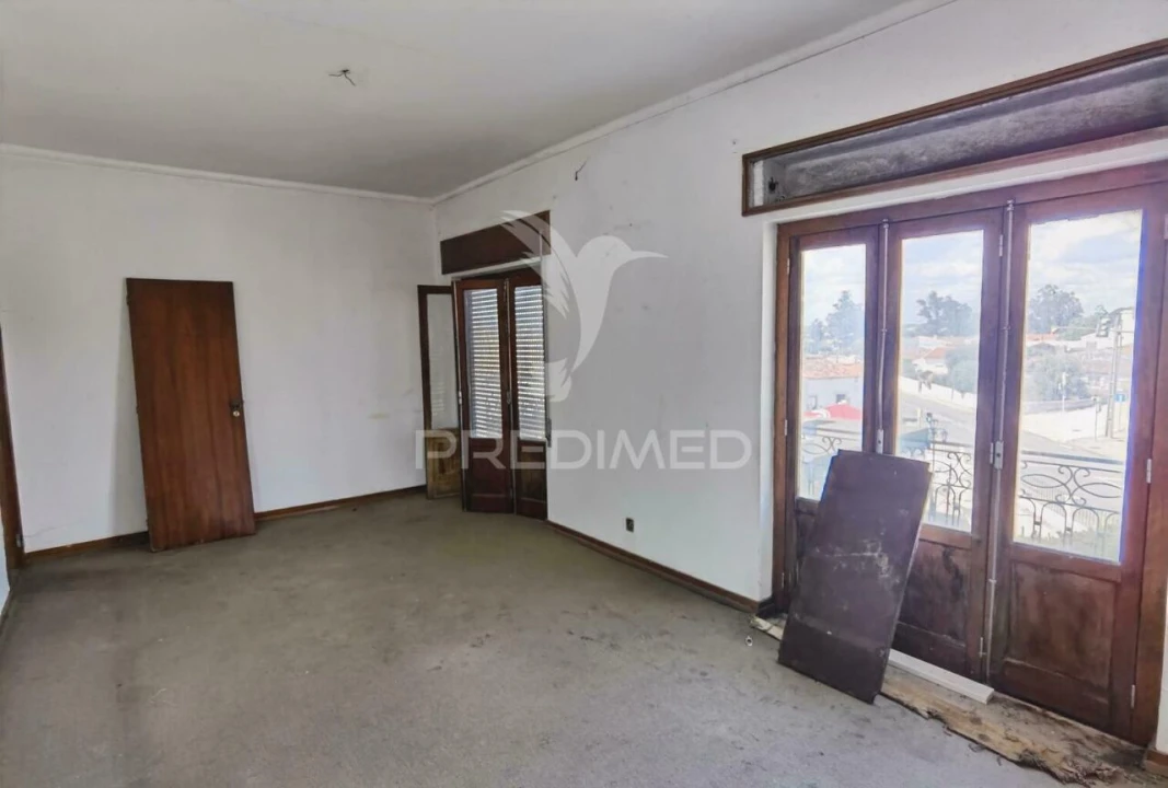 Moradia T4 para Venda em Riachos Foto 9