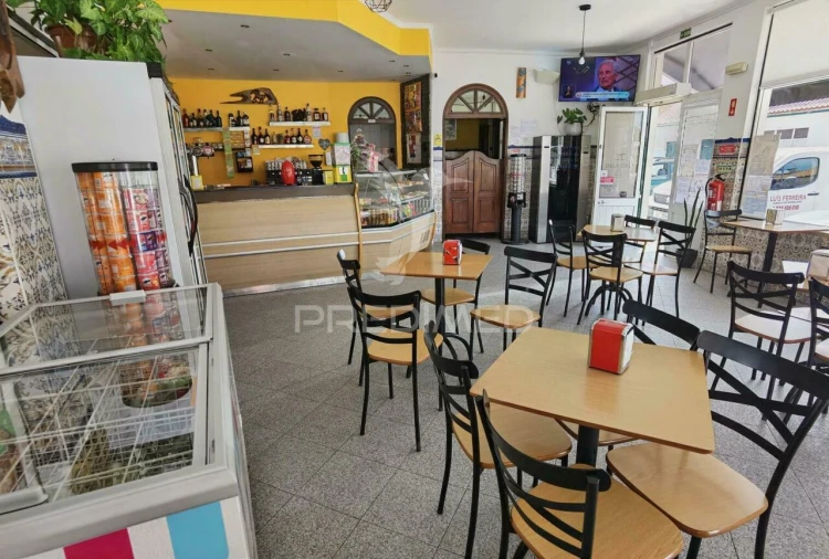 Moradia T4 para Venda em Riachos Foto 32