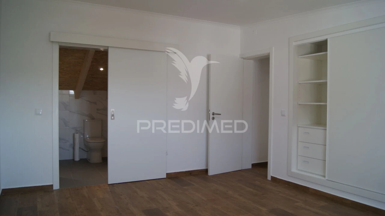 Moradia T2 para Venda em Vaiamonte Foto 21