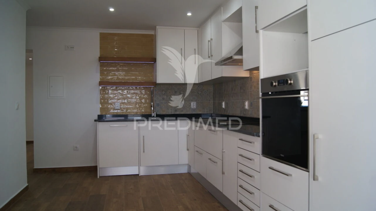 Moradia T2 para Venda em Vaiamonte Foto 2