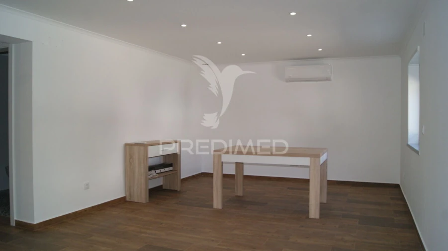 Moradia T2 para Venda em Vaiamonte Foto 3