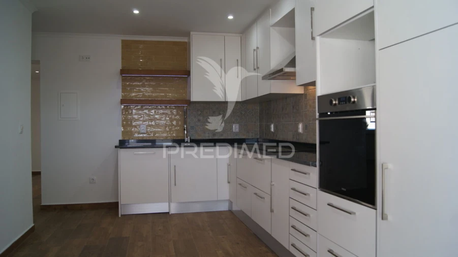 Moradia T2 para Venda em Vaiamonte Foto 2