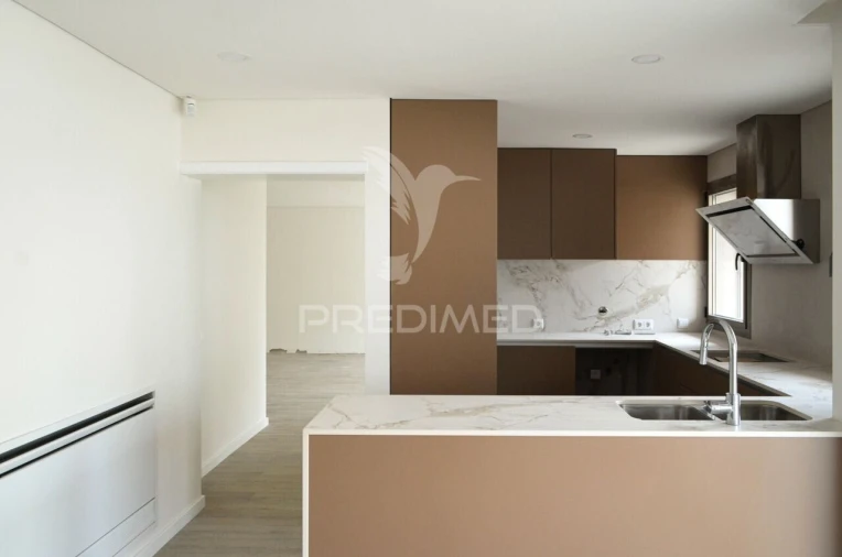 Apartamento T5 para Venda em Gafanha da Encarnação Foto 5