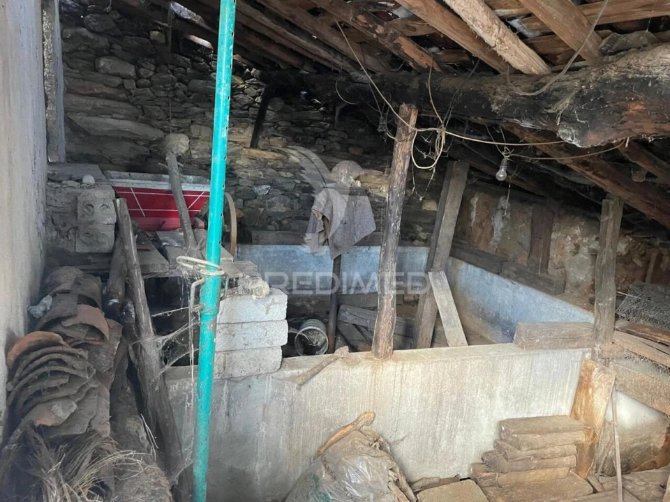 Armazém para Venda em Aveloso Foto 5