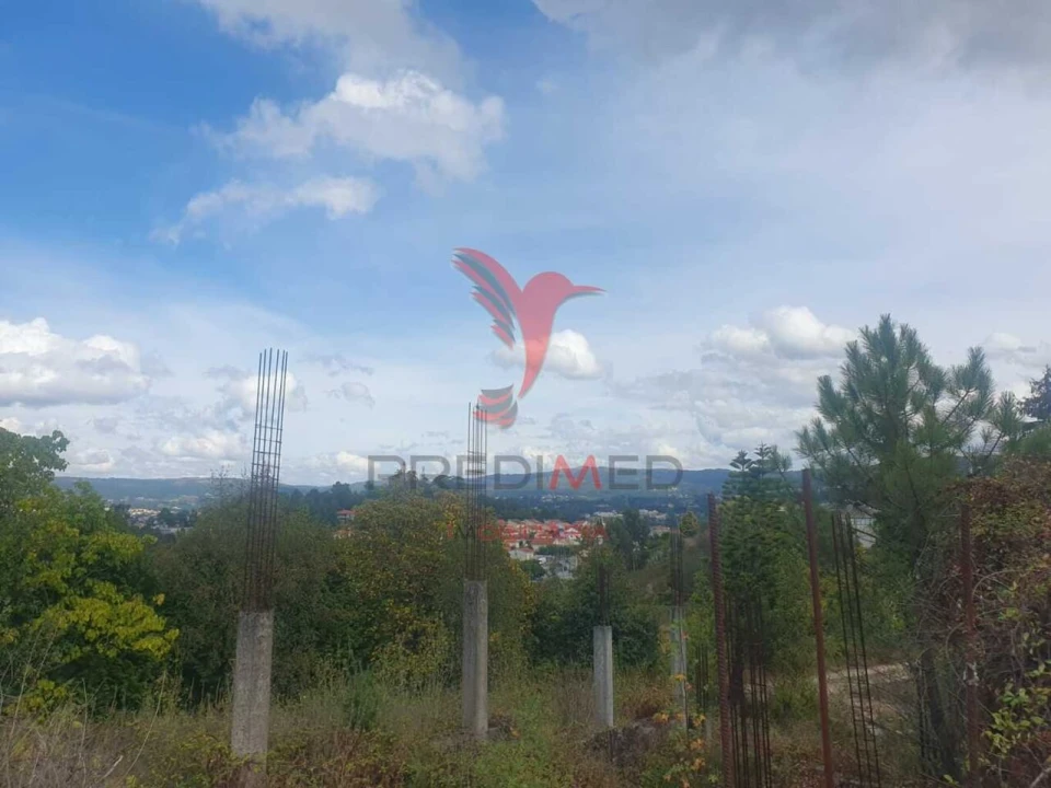 Terreno para Venda em Fafe Foto 9