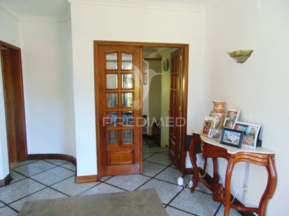 Moradia T8 para Venda em Lordelo Foto 5