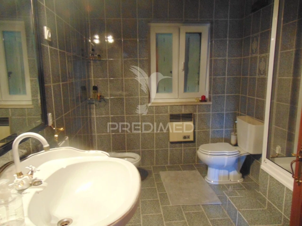 Moradia T8 para Venda em Lordelo Foto 21