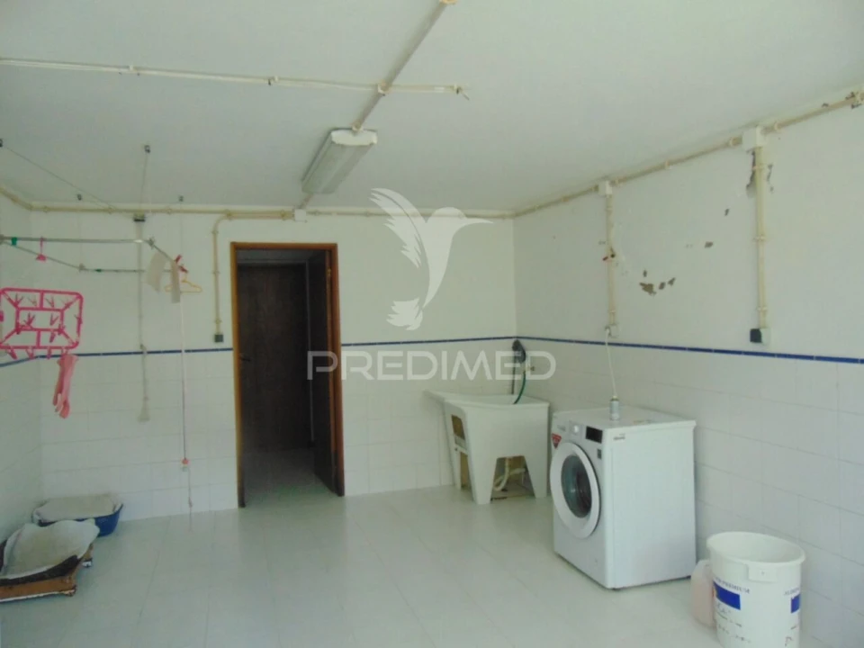 Moradia T8 para Venda em Lordelo Foto 28