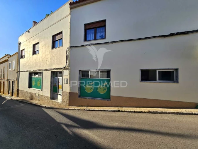 Loja para Arrendamento em Ourique Foto 2