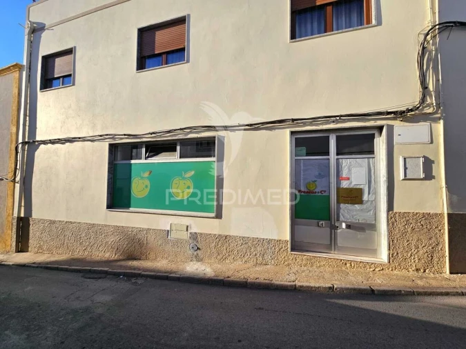 Loja para Arrendamento em Ourique